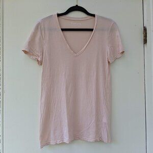 Everlane Dusty Rose V-neck T-shirt